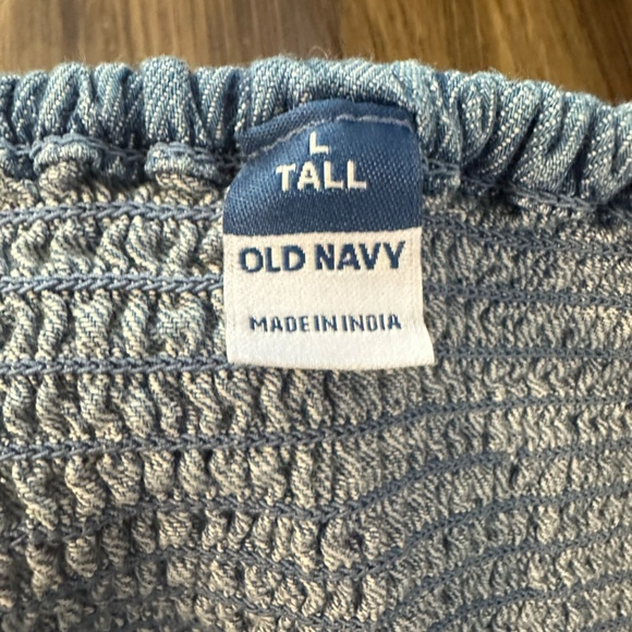 Chambray romper- Old Navy - Picture 3 of 3